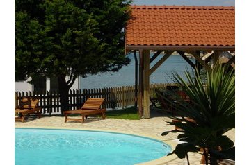 Pension de famille Kampor 7